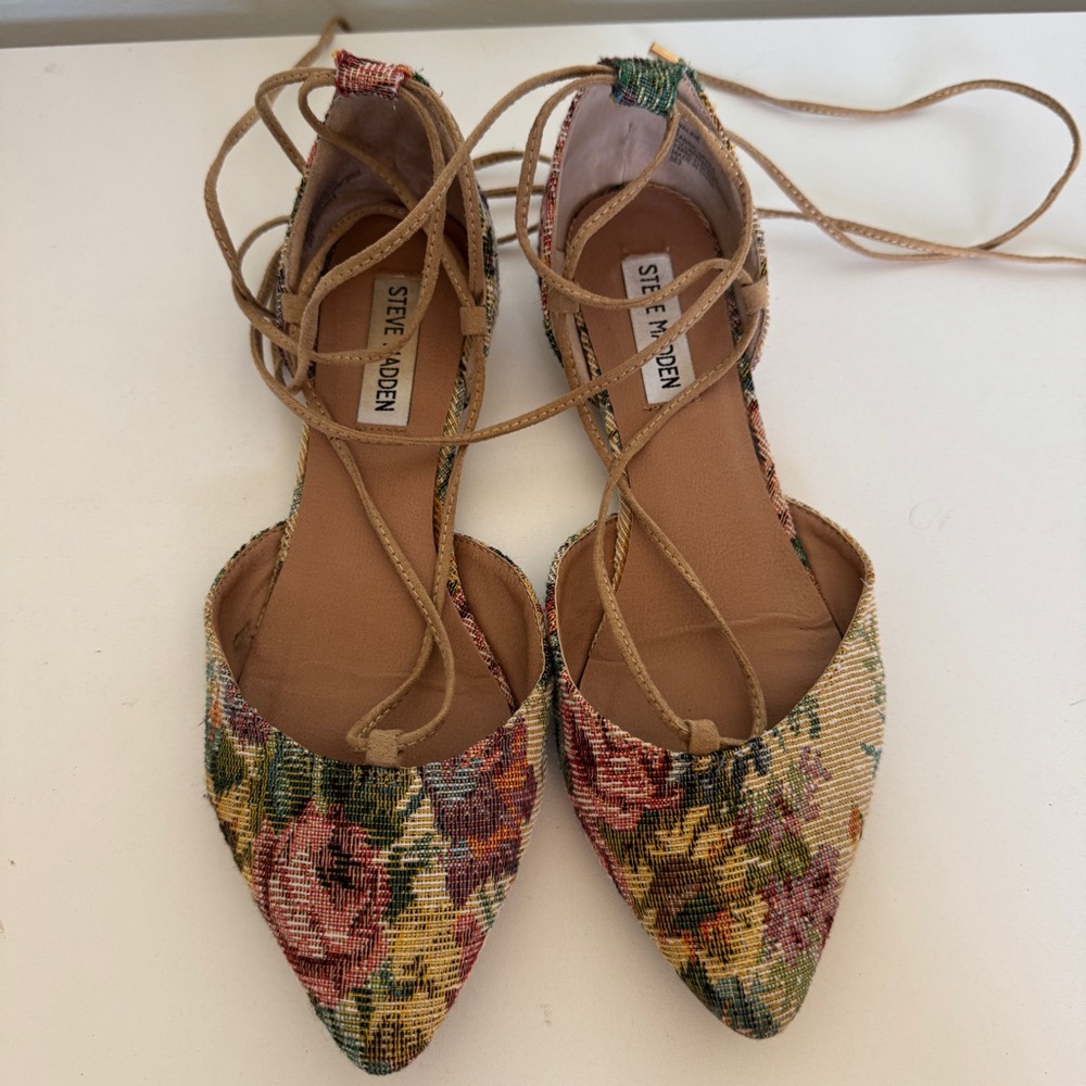 Steve Madden Floral Tapestry Pointed Toe Lace-Up Flats - Multicolor